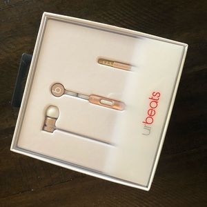 In ear beats head phones -rose gold